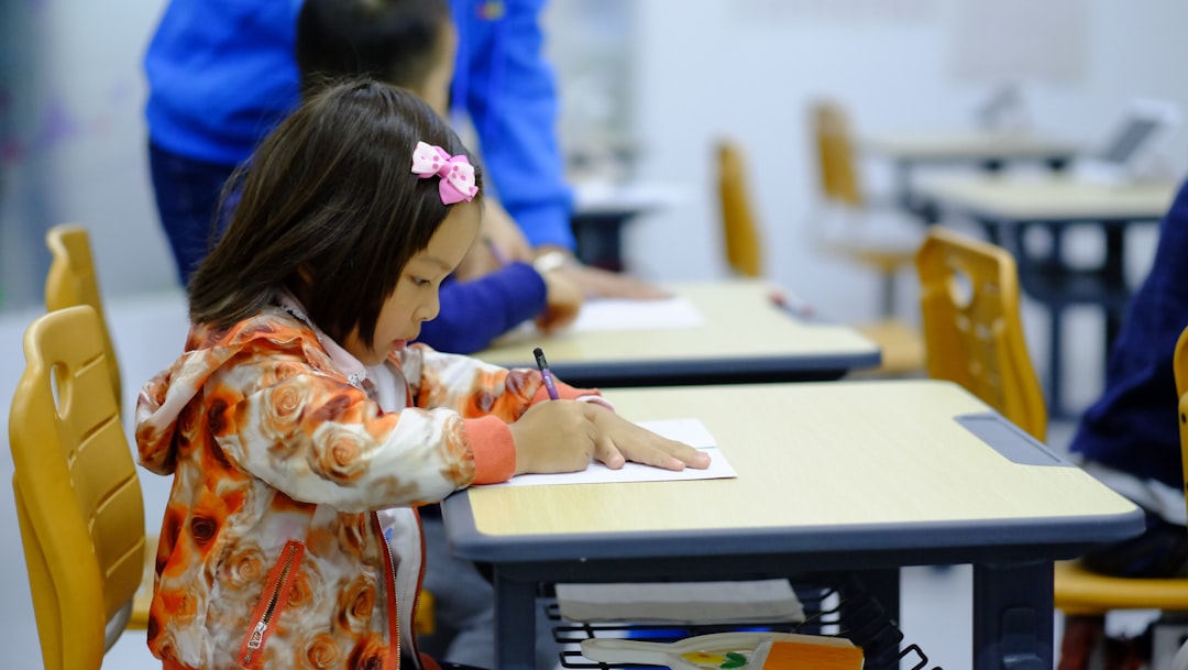 Schulbescheinigung fürs Kindergeld: Nachweis für volljährige Schüler